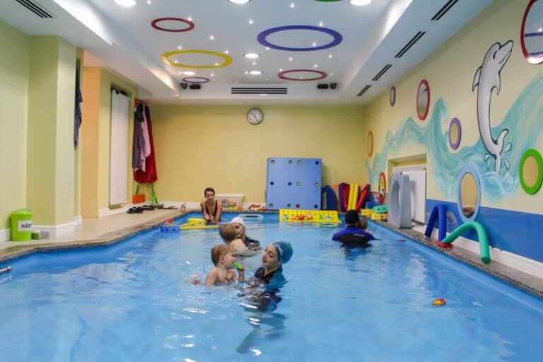 Piscina Cezar Bolliac – Decebal