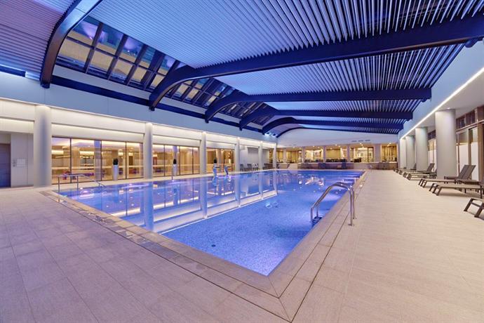 Bazinul Ramada Plaza